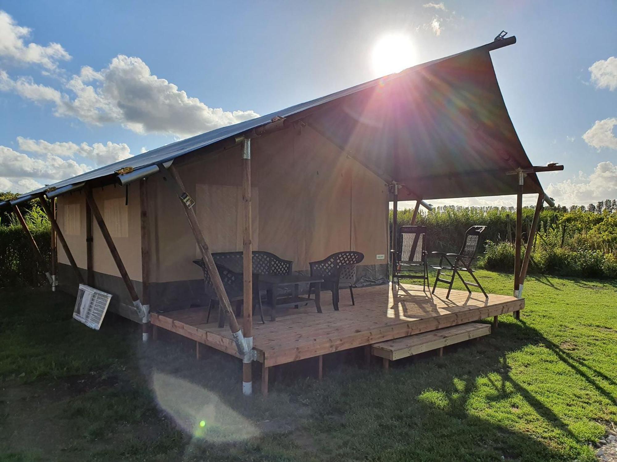 Camping De Oude Rijn Ter Aar Camera foto